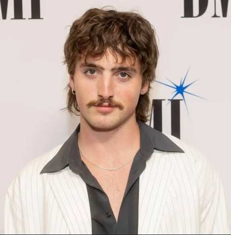 Benson Boone - Momma Song